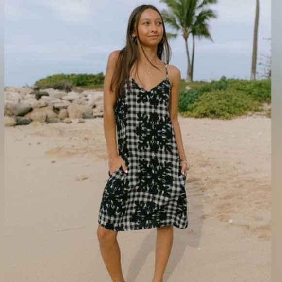 Kiele Dresses & Skirts - Ki•ele Kirra Hibiscus Quilt Dress